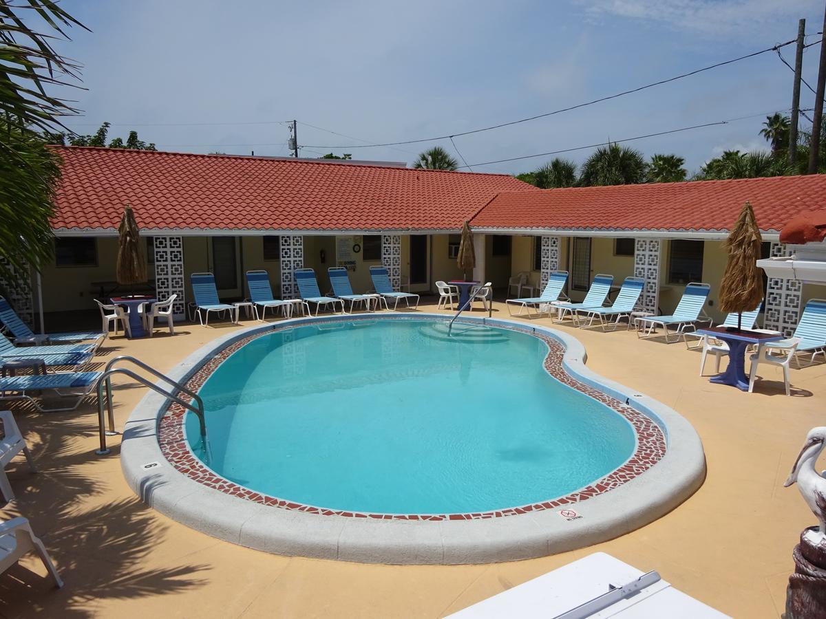Ebb Tide Motel St. Pete Beach Exterior photo